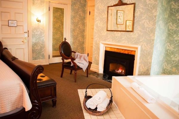 The Brewster Inn (Cazenovia)